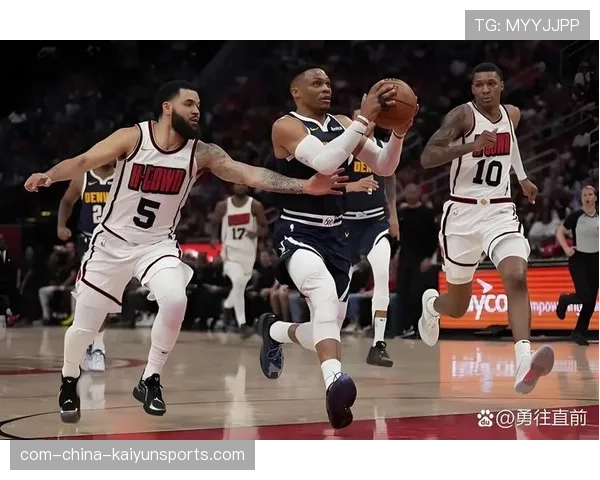 NBA焦点对决:穆雷半场16分4篮板,表现抢眼对抗阿夫迪亚